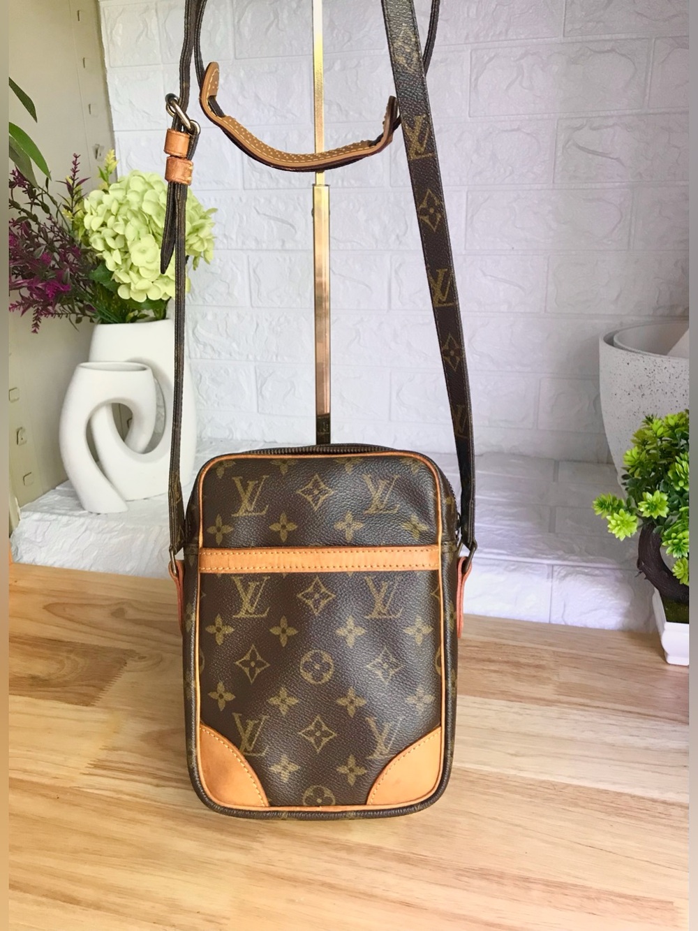 ✅LV AUTHENTIC Monogram Canvas UNISEX LOUIS VUITTON - Picture 3 of 13